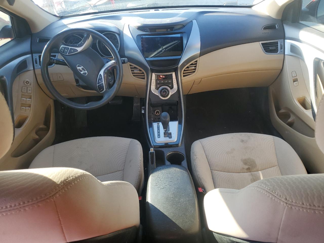 2011 Hyundai Elantra - Image 8