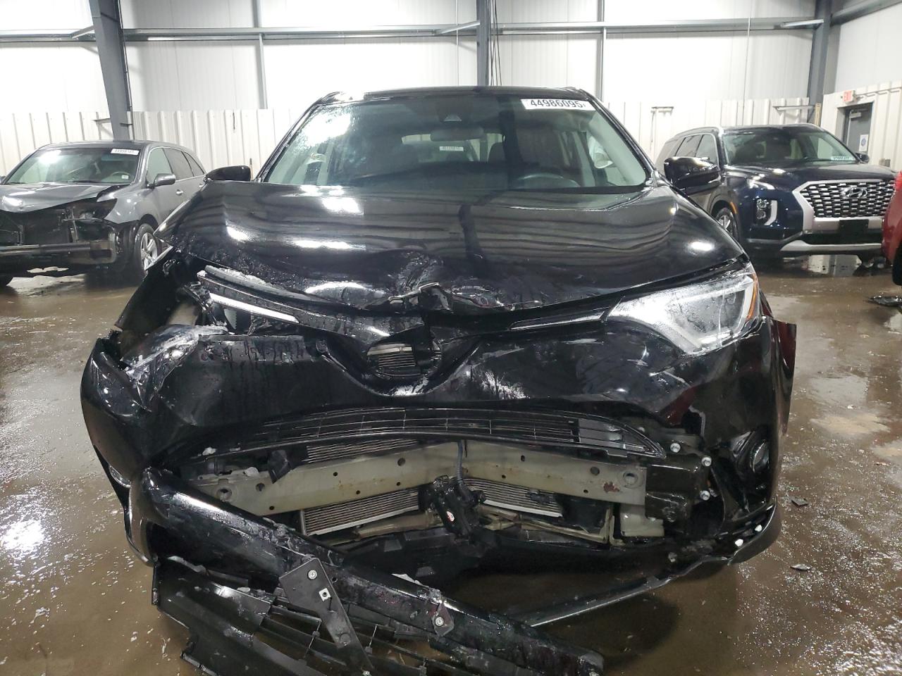 2018 Toyota RAV 4 - Image 5
