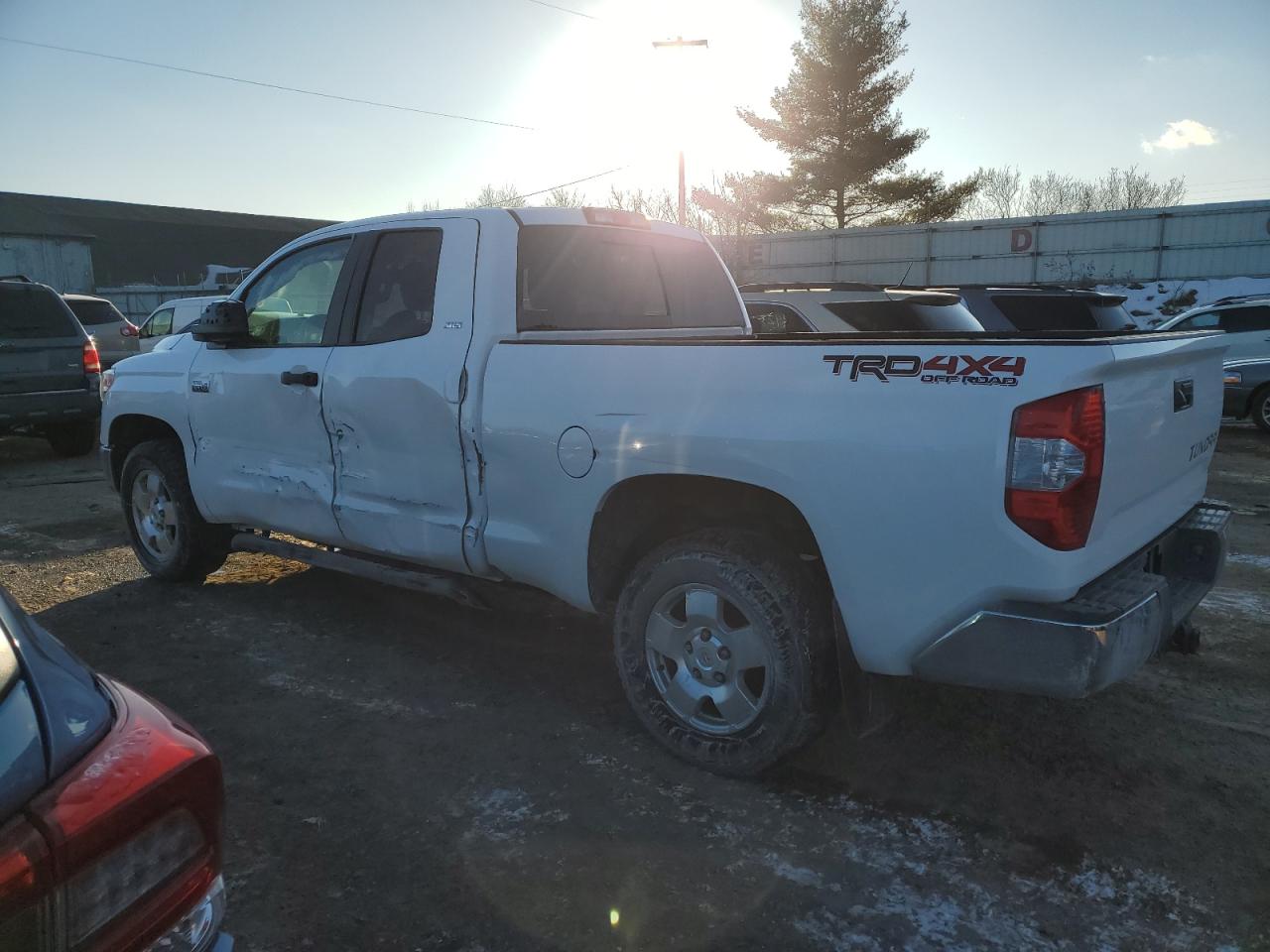 2016 Toyota Tundra - Image 2