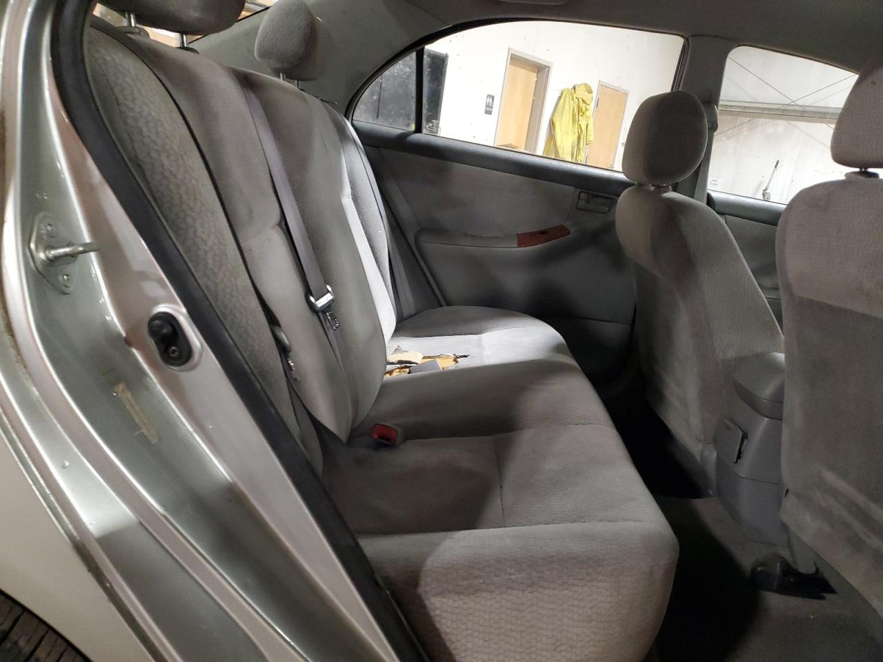 2003 Toyota Corolla - Image 10
