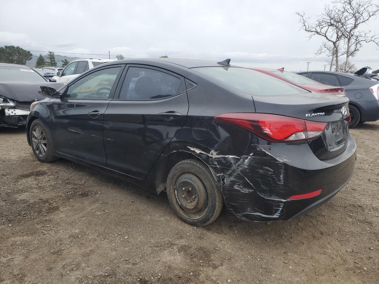 2016 Hyundai Elantra - Image 2