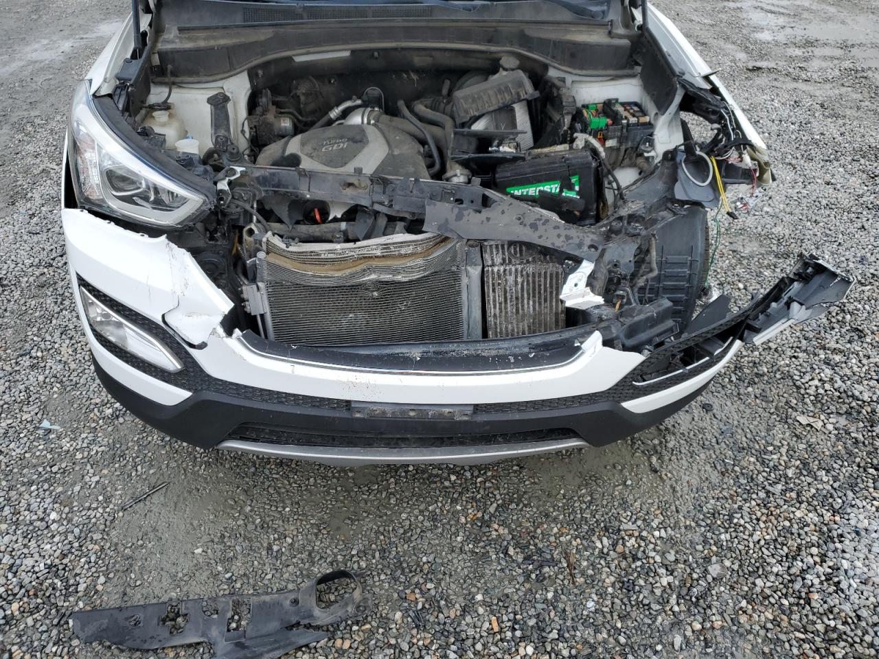 2014 Hyundai Santa Fe - Image 12