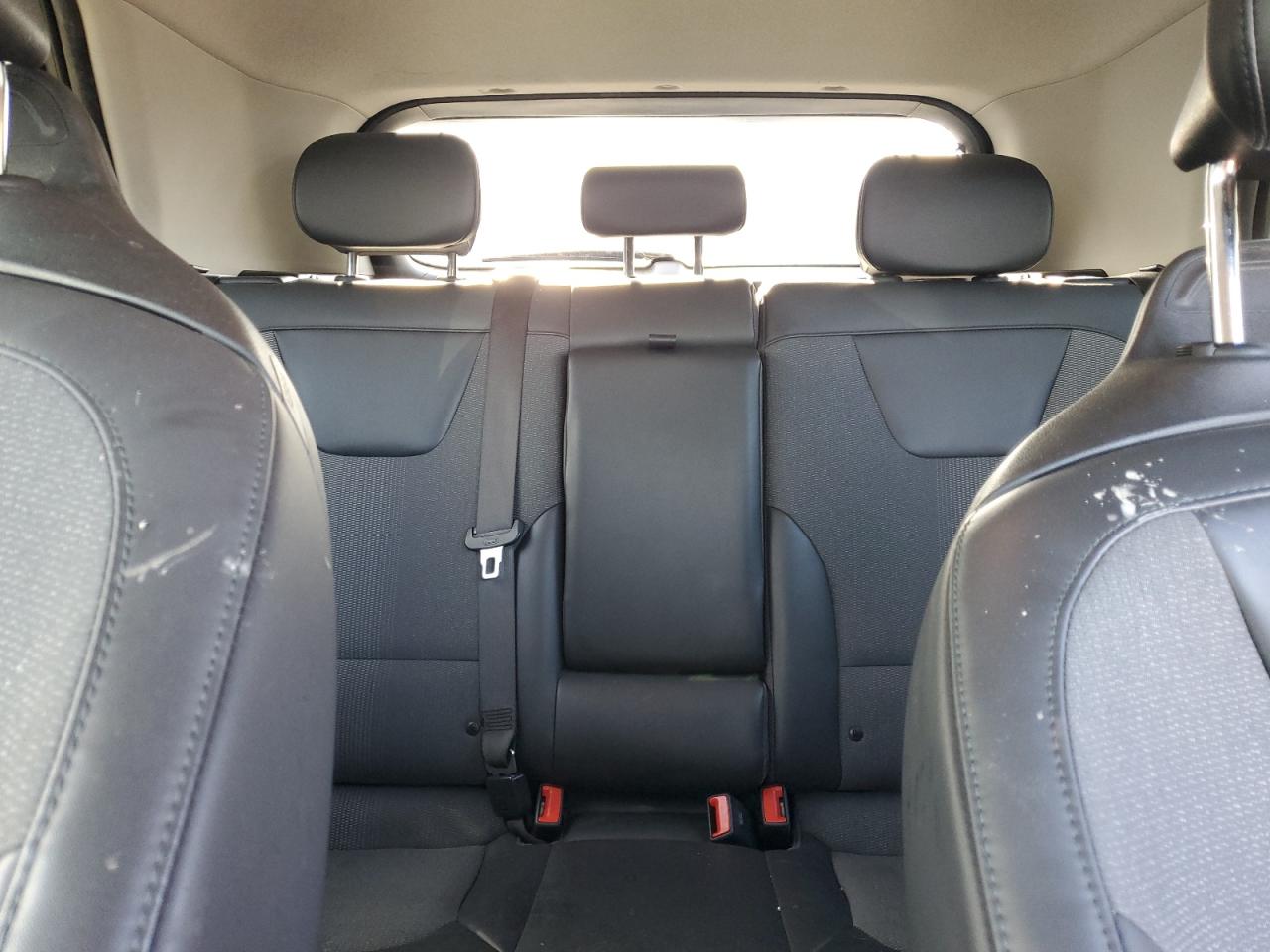 2023 Kia Niro - Image 10