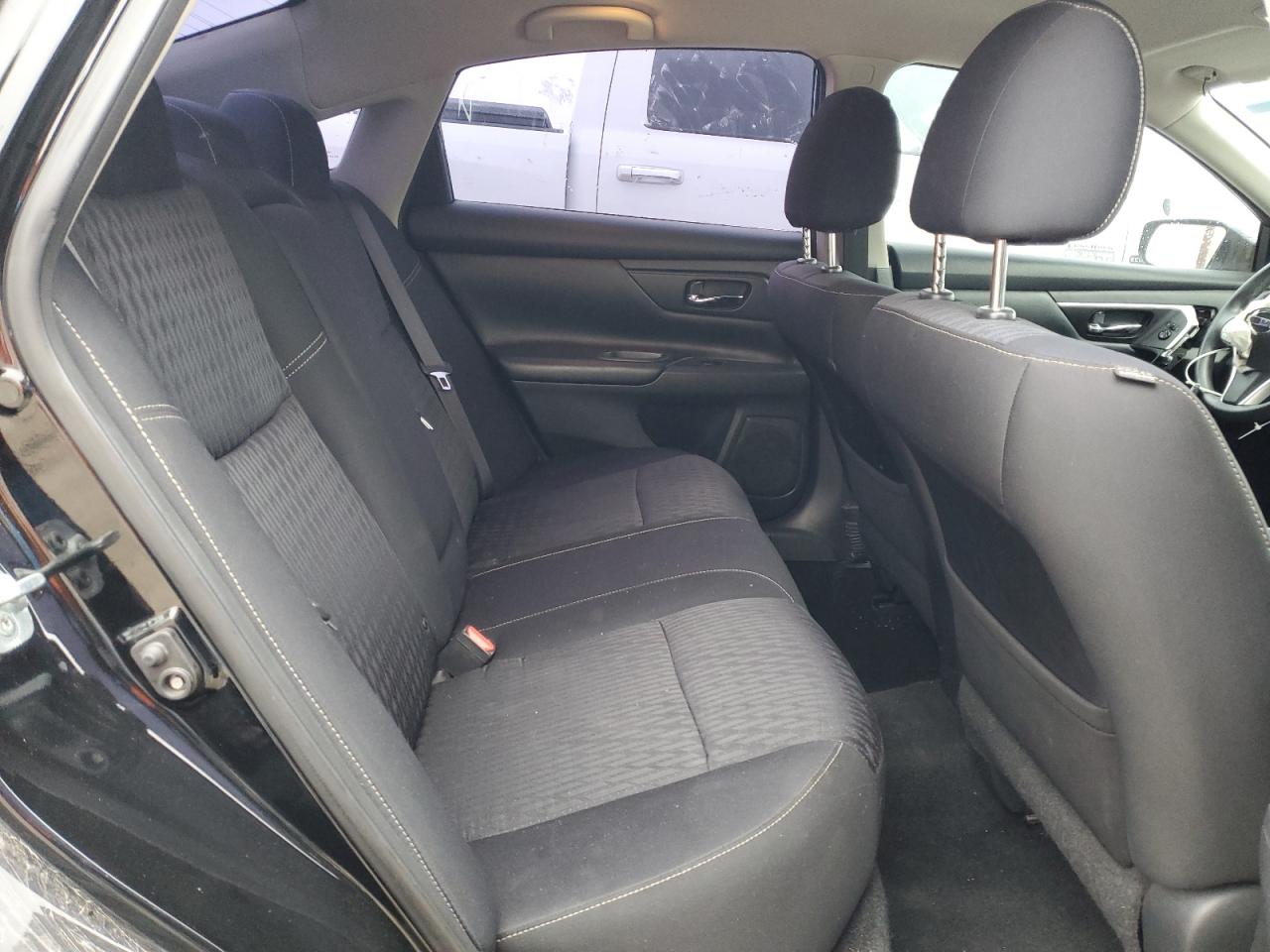 2017 Nissan Altima - Image 10