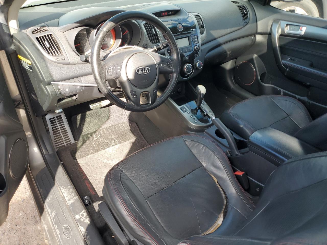 2010 Kia Forte - Image 8