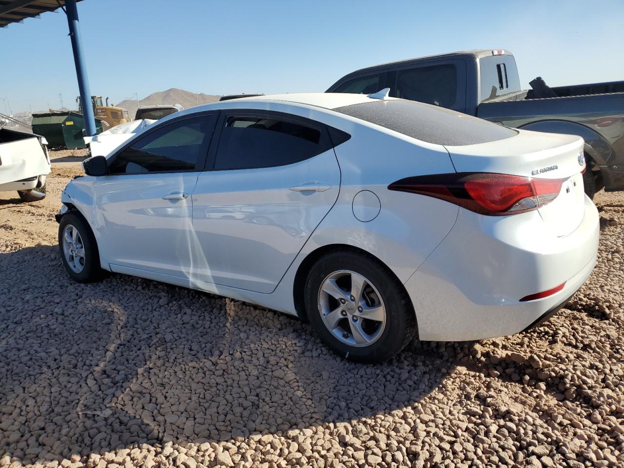 2015 Hyundai Elantra - Image 2