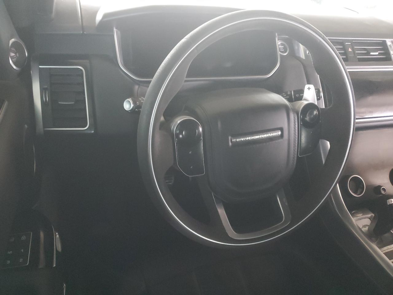 2022 Land Rover Range Rover - Image 9