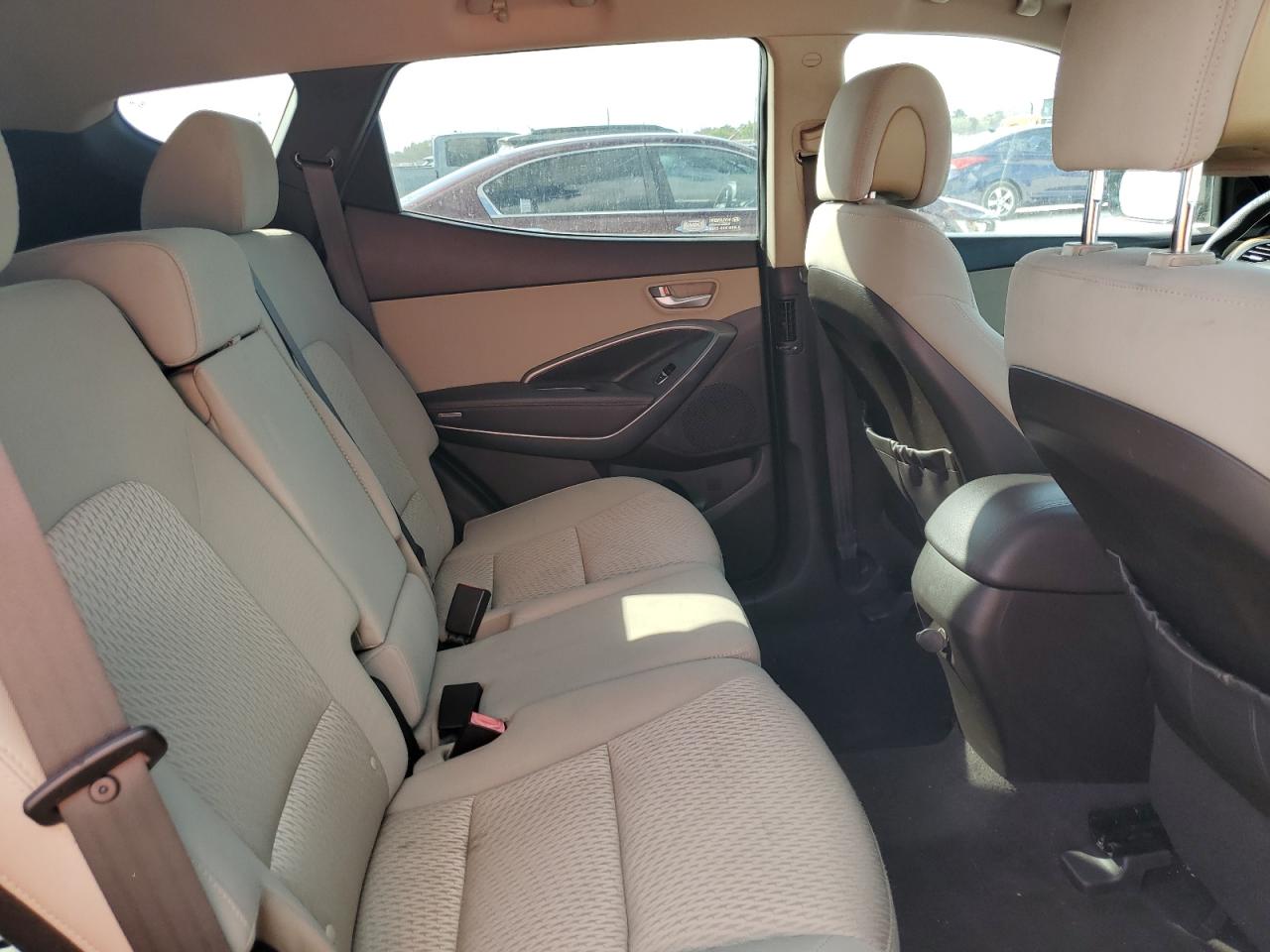 2013 Hyundai Santa Fe - Image 11