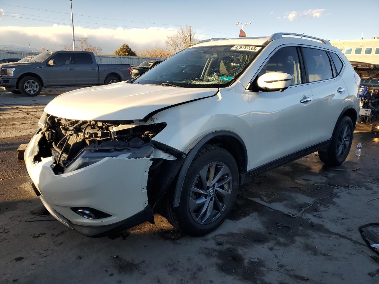 2016 Nissan Rogue - Image 1