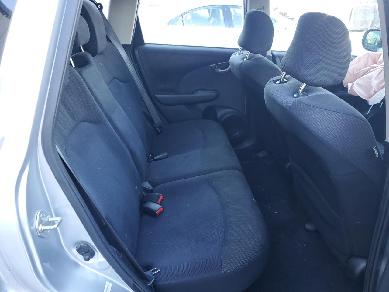 2013 Honda Fit - Image 12