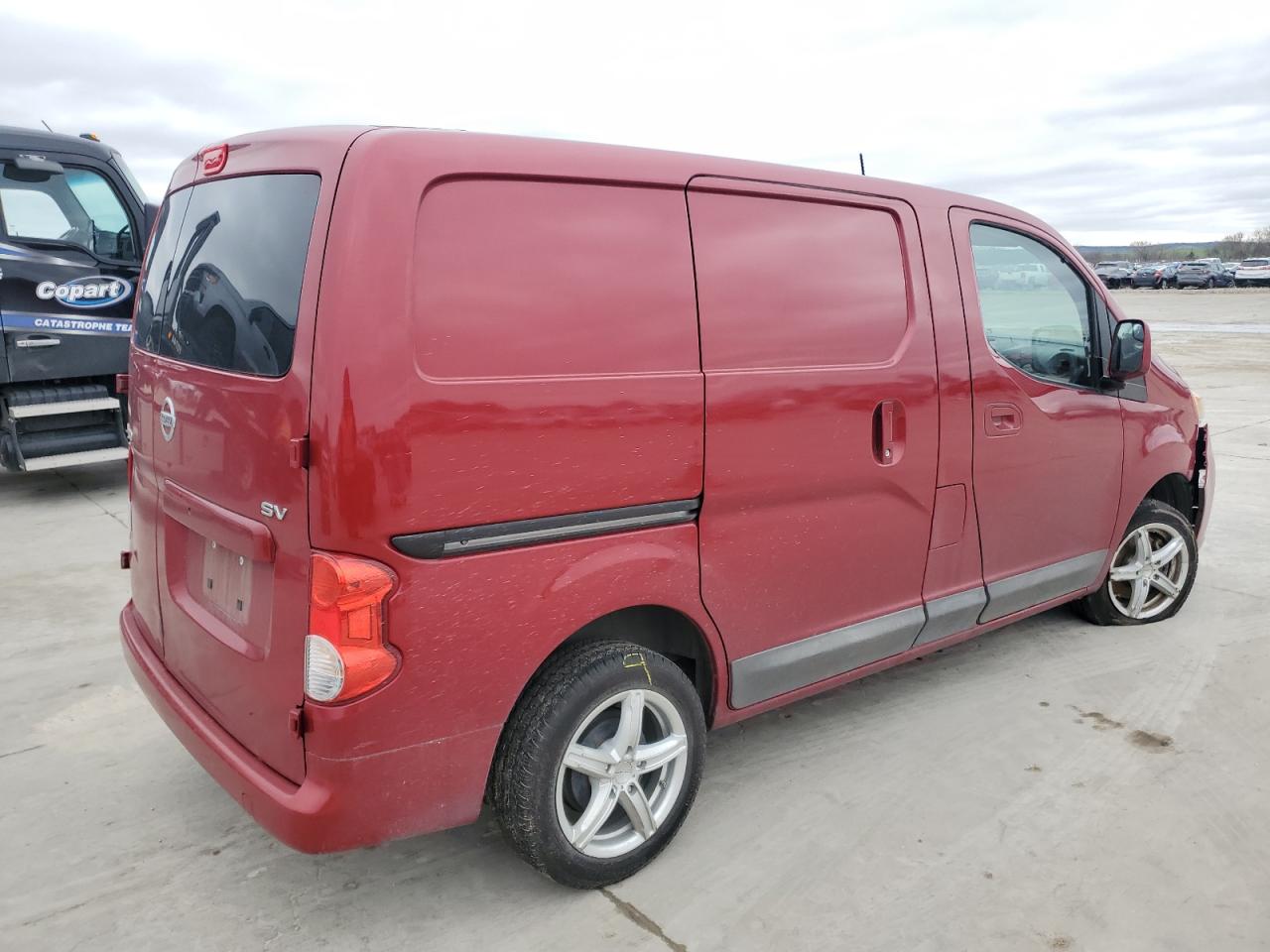 2013 Nissan NV - Image 3