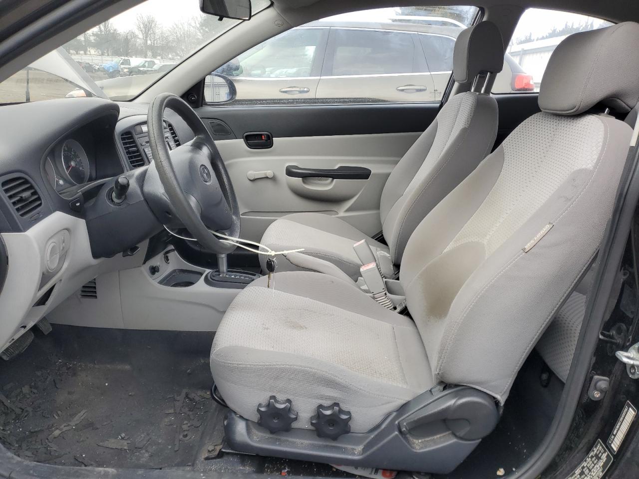 2008 Hyundai Accent - Image 7