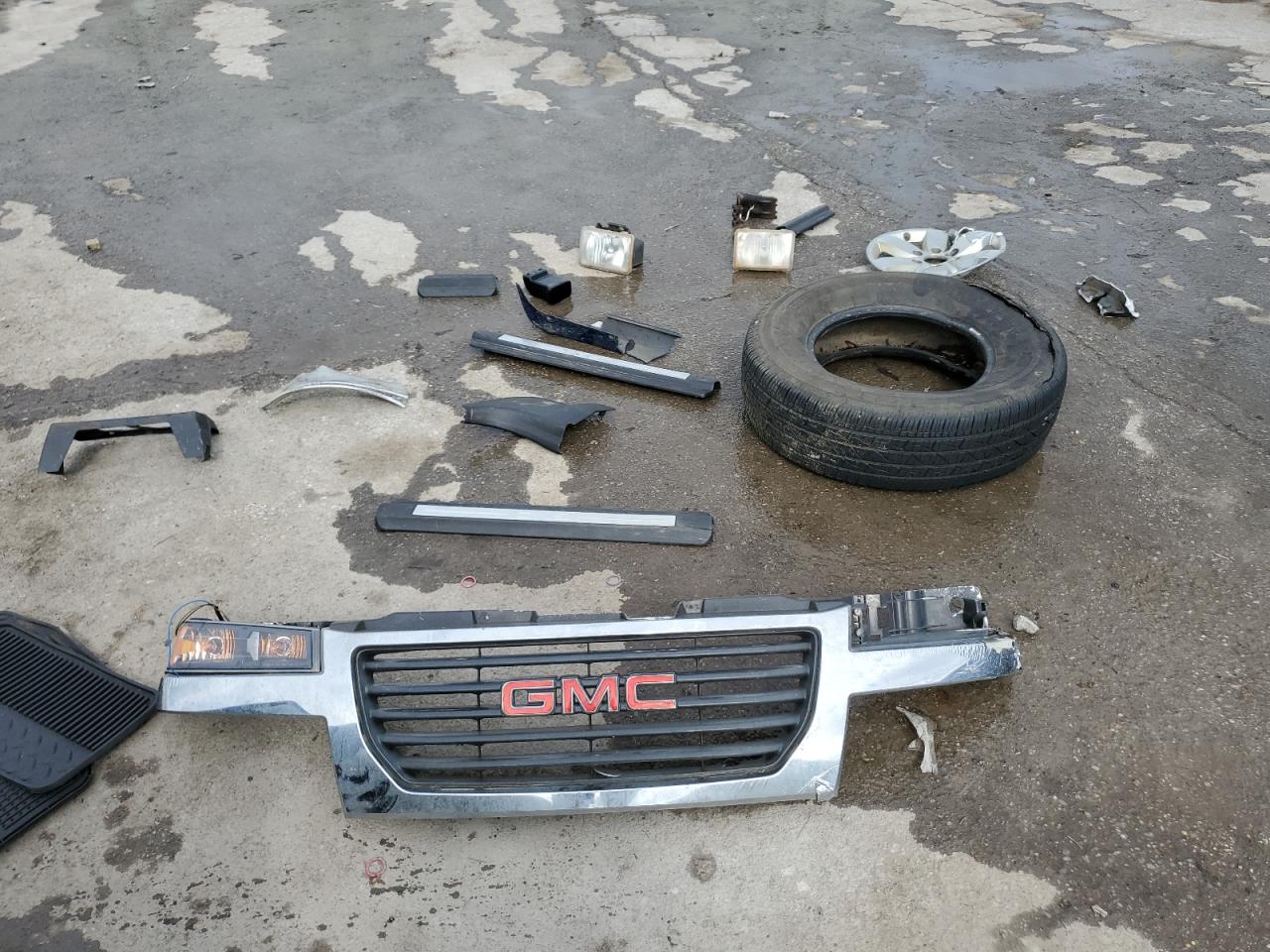 2012 GMC Canyon - Image 12