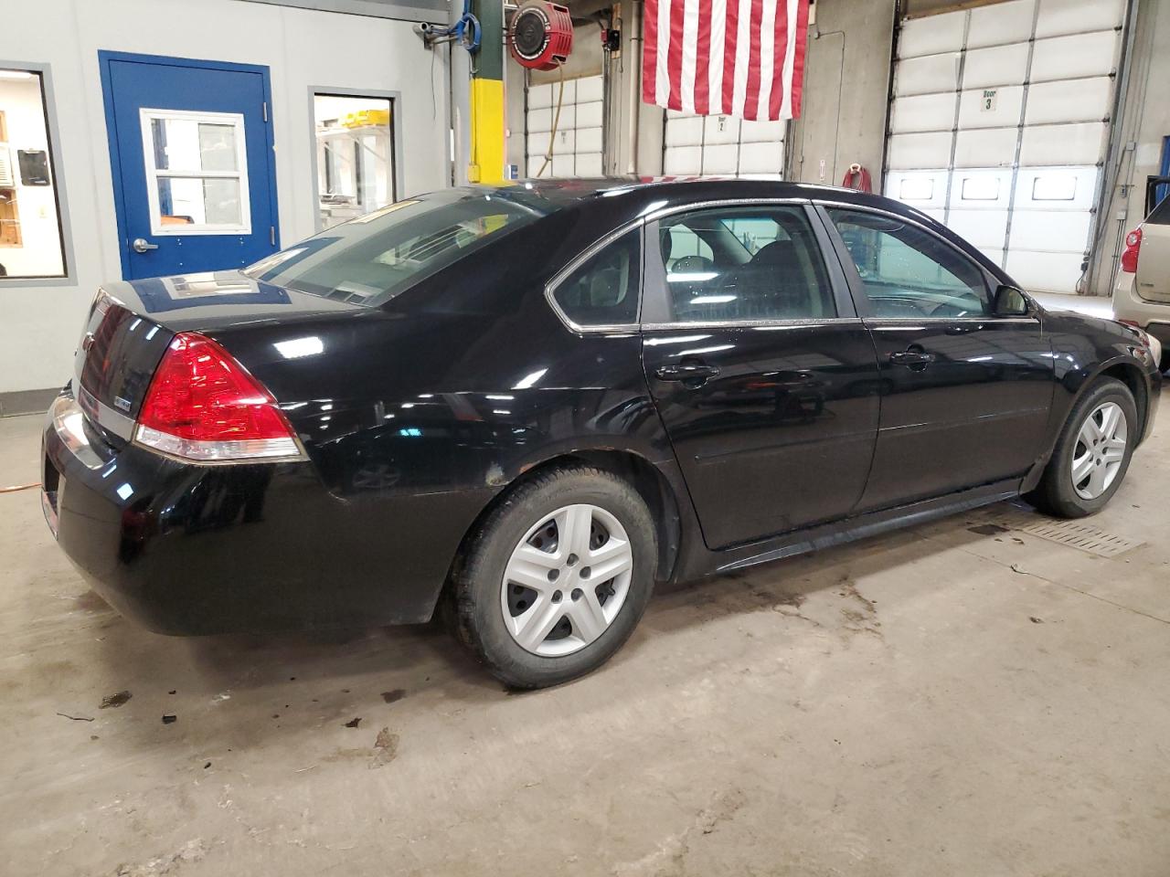 2011 Chevrolet Impala - Image 3