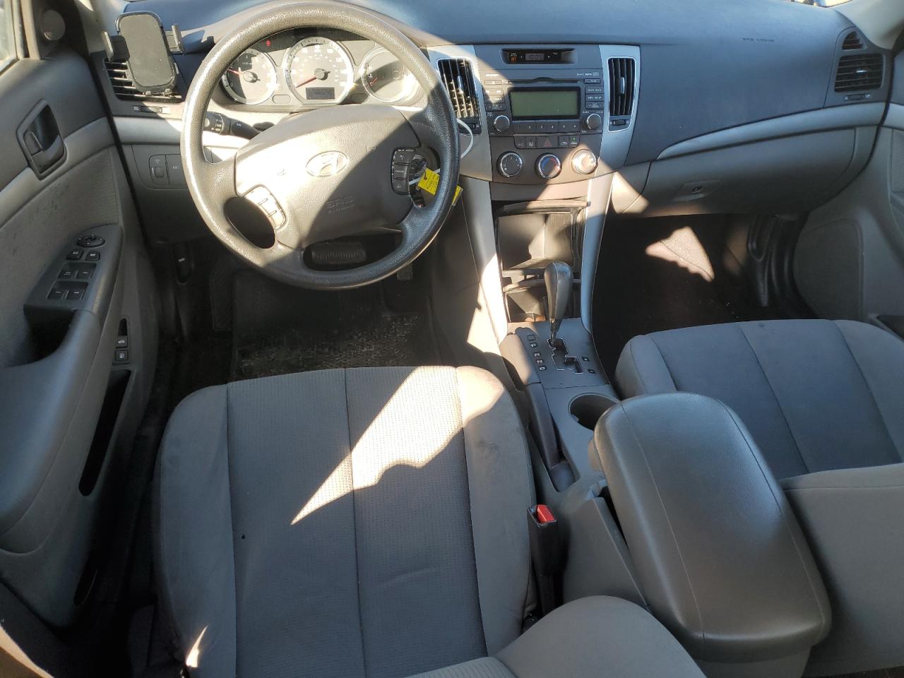2009 Hyundai Sonata - Image 8