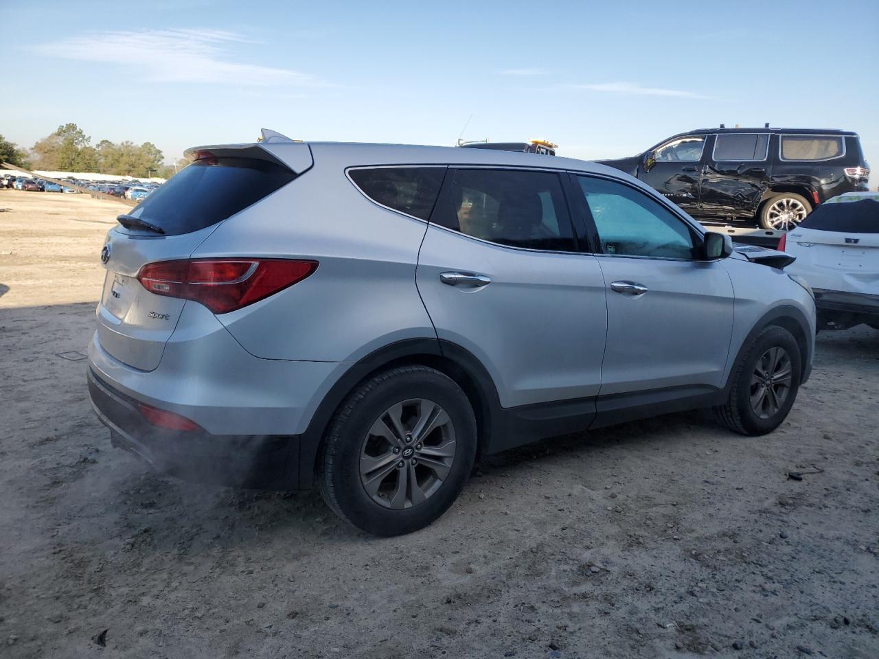 2015 Hyundai Santa Fe - Image 3