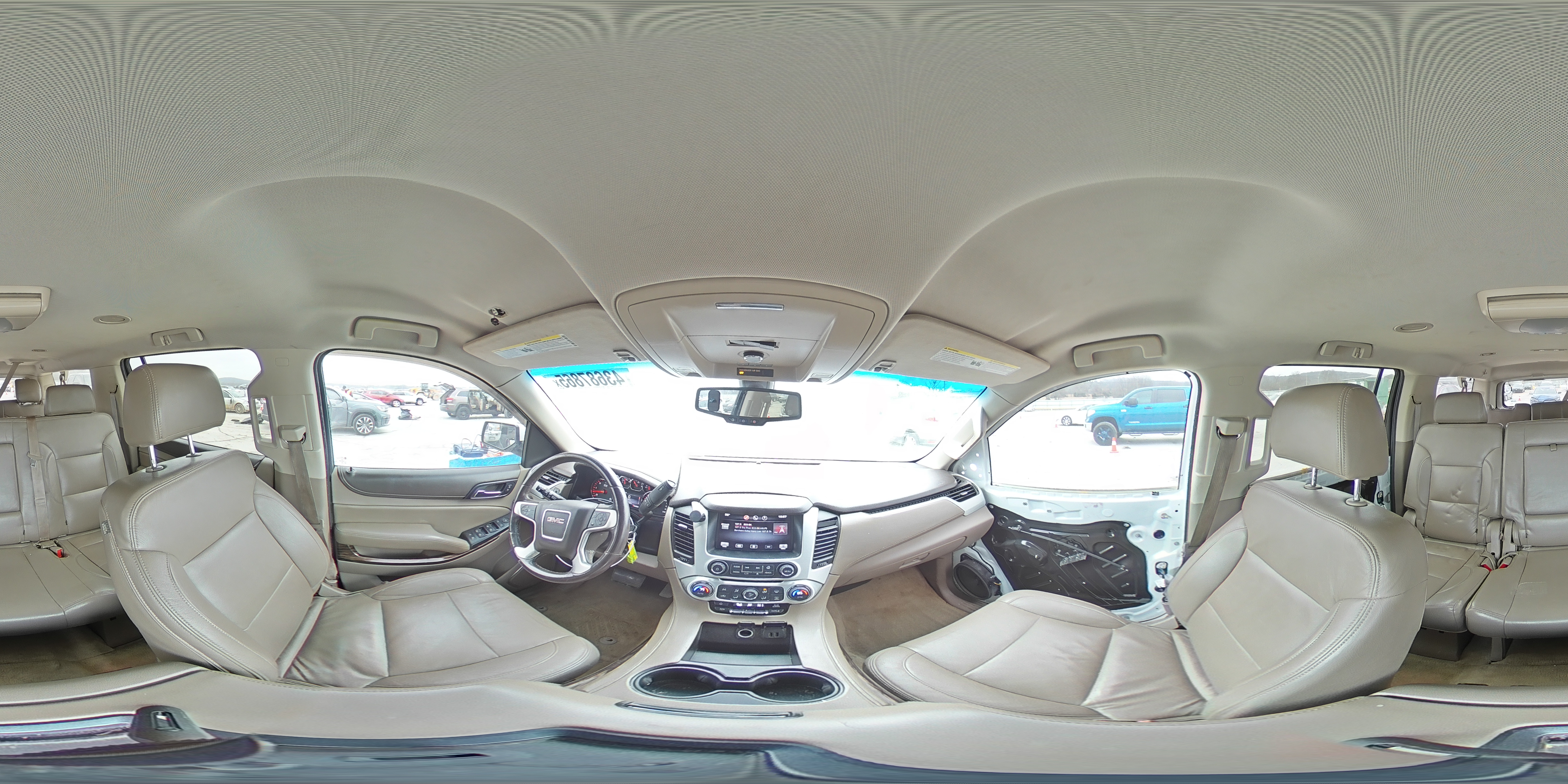 2015 GMC Yukon - Image 14