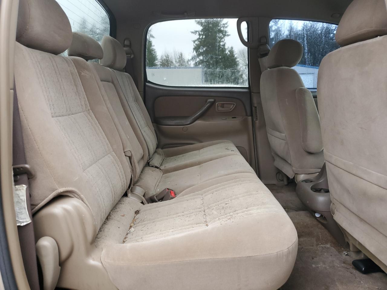 2004 Toyota Tundra - Image 10