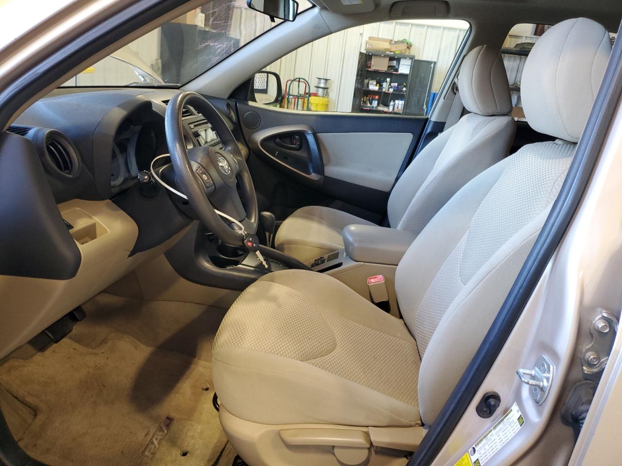 2012 Toyota RAV 4 - Image 7