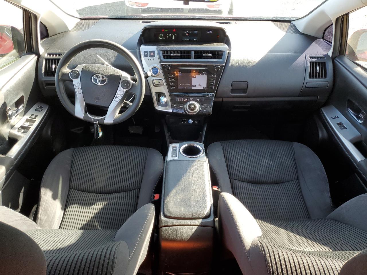 2015 Toyota Prius - Image 8