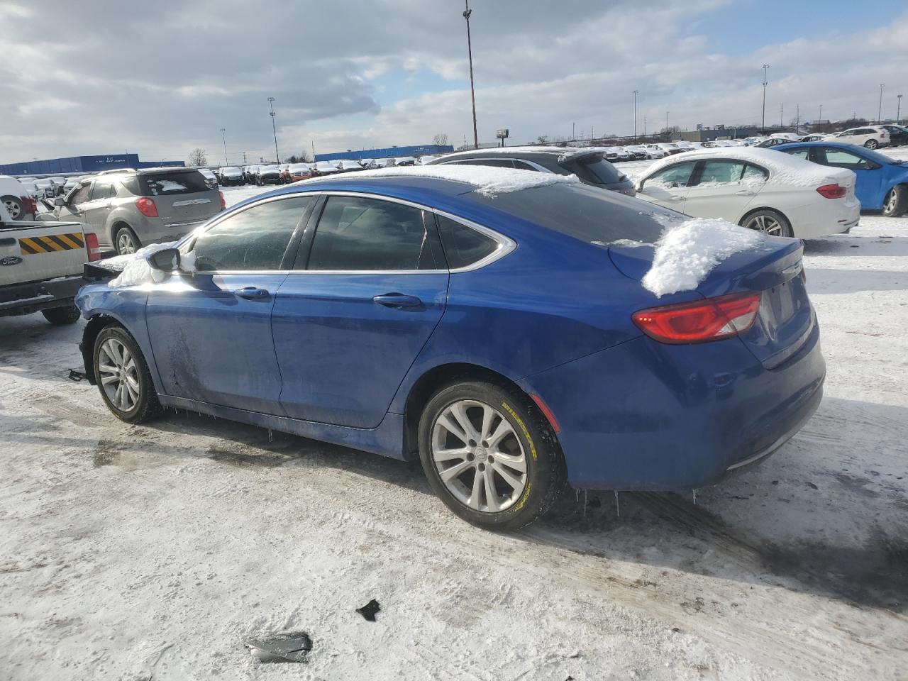 2015 Chrysler 200 - Image 2
