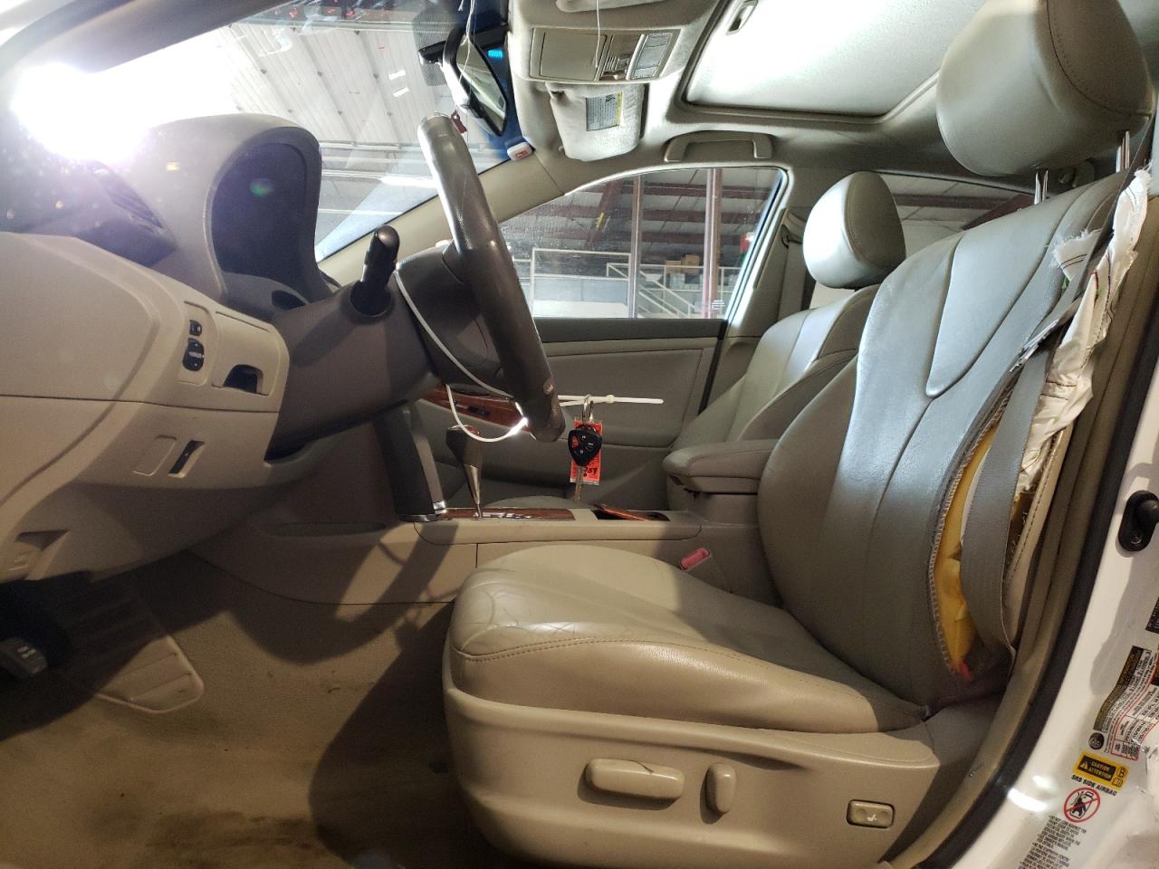 2010 Toyota Camry - Image 7