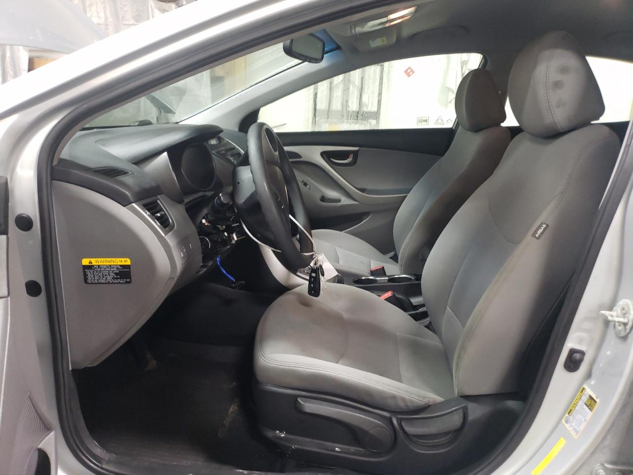 2013 Hyundai Elantra - Image 7