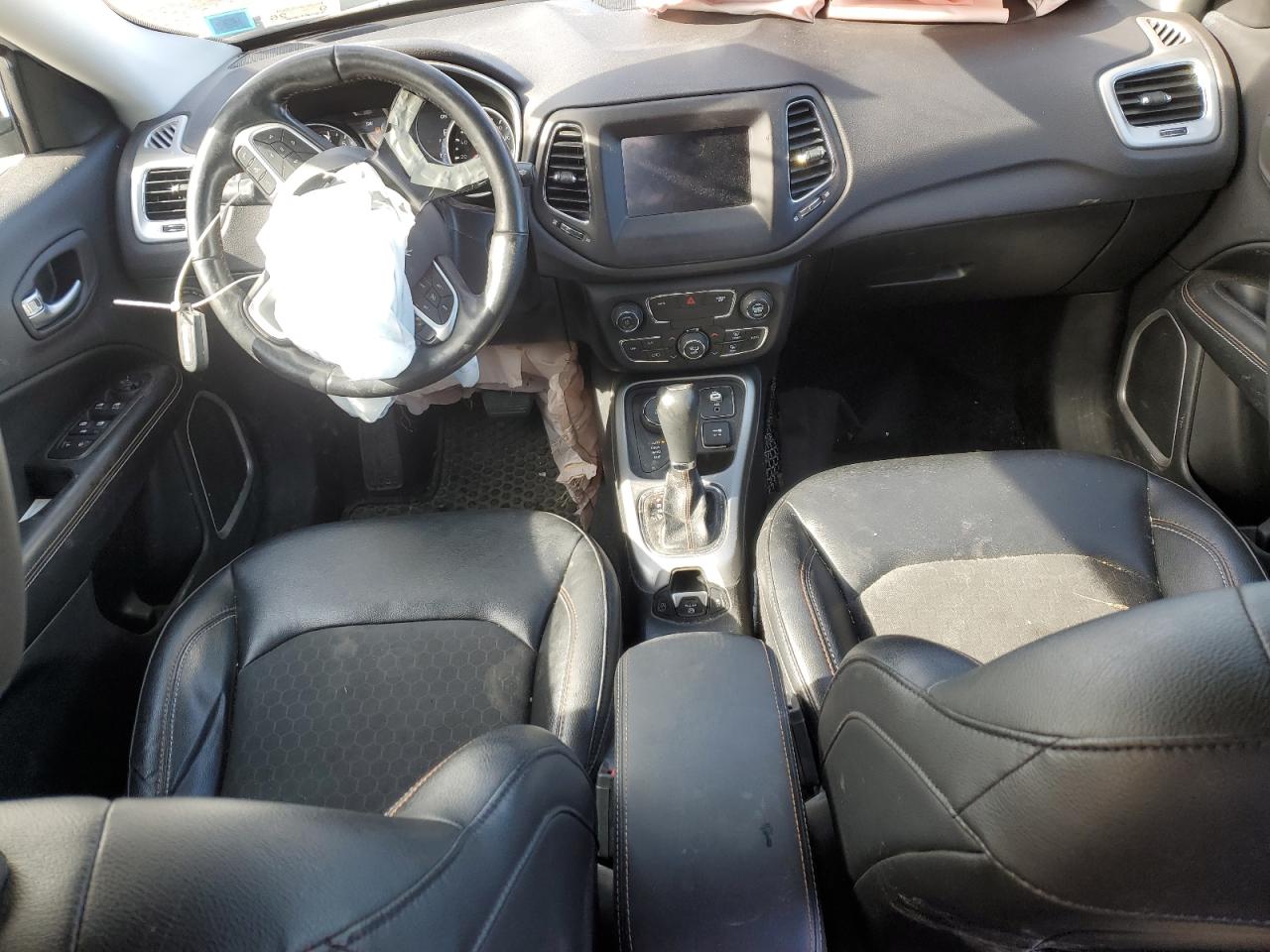 2018 Jeep Compass - Image 8