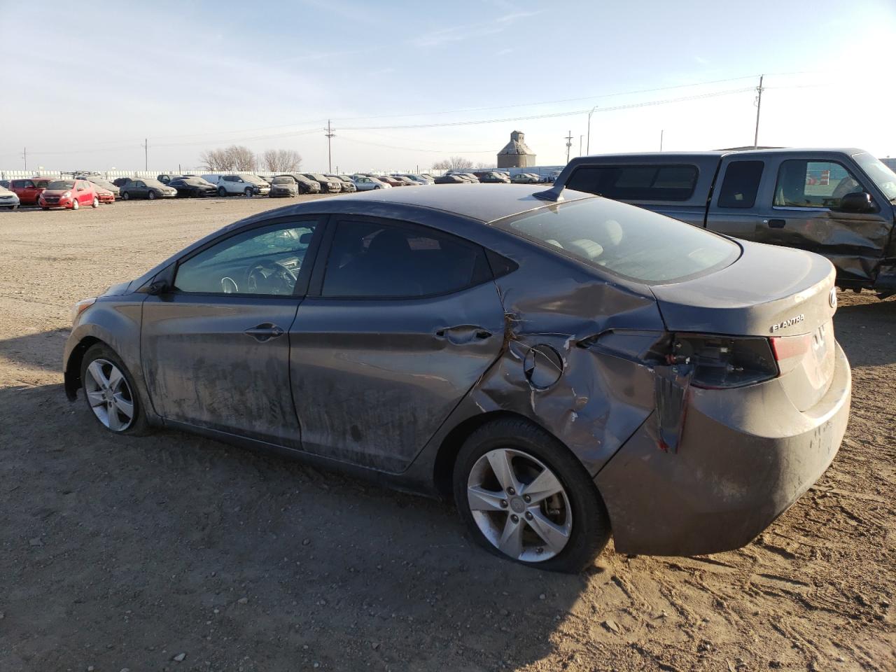 2013 Hyundai Elantra - Image 2