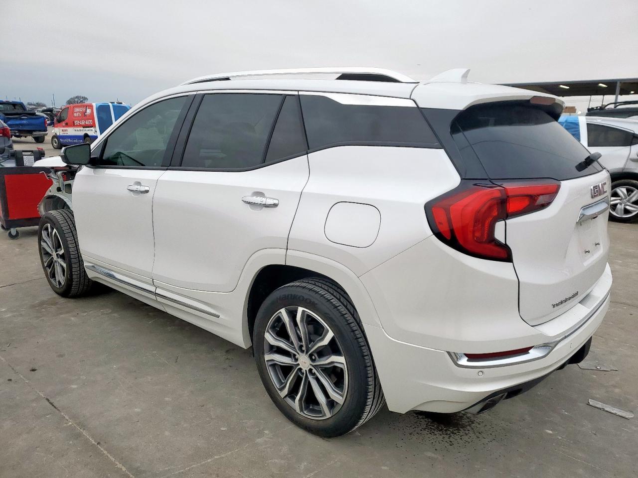 2020 GMC Terrain - Image 2