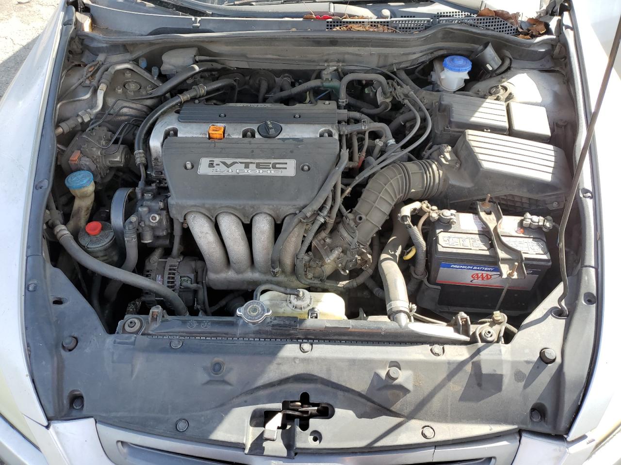 2004 Honda Accord - Image 11