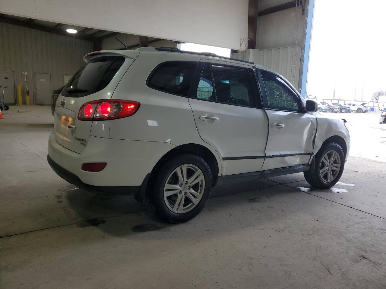 2011 Hyundai Santa Fe - Image 3