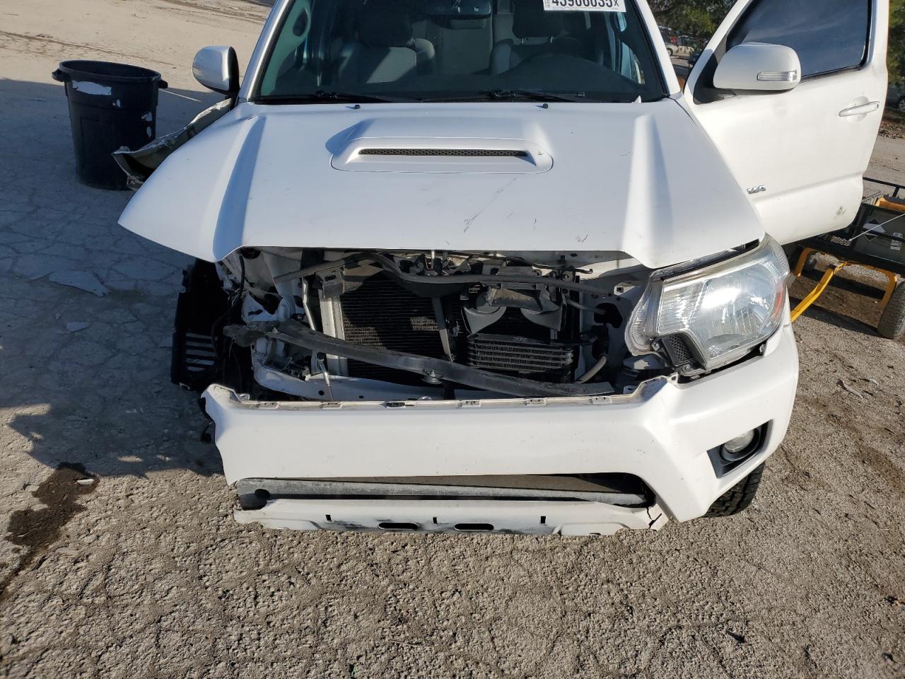 2012 Toyota Tacoma - Image 11