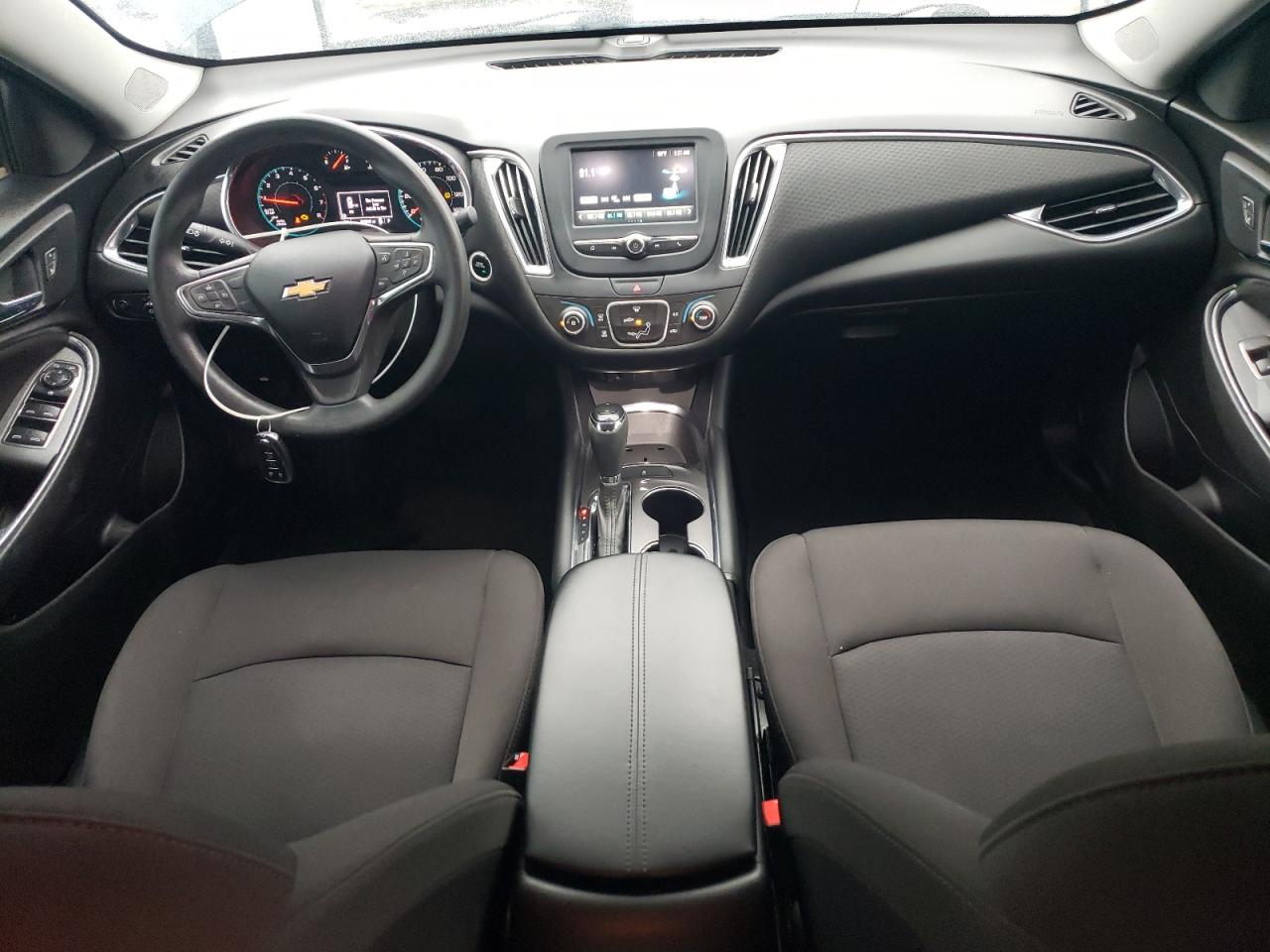 2018 Chevrolet Malibu - Image 8