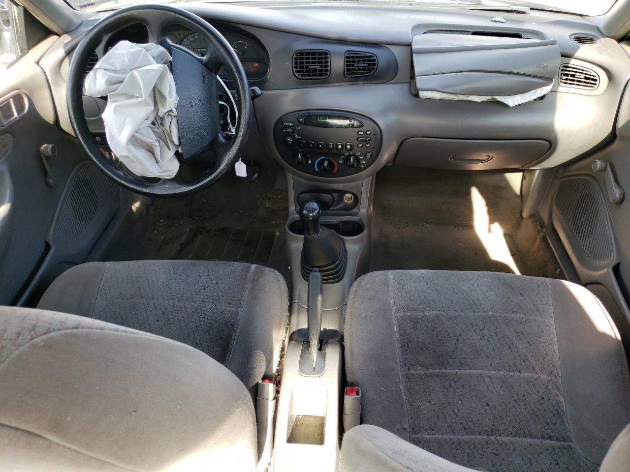 1997 Ford Escort - Image 8