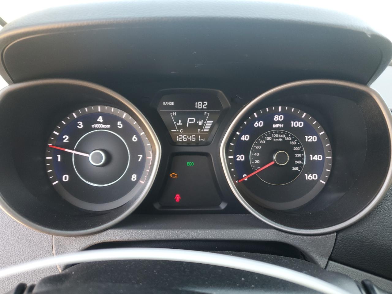 2015 Hyundai Elantra - Image 9