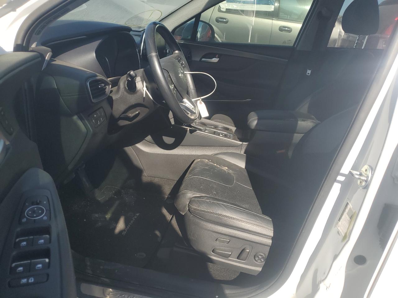 2019 Hyundai Santa Fe - Image 7