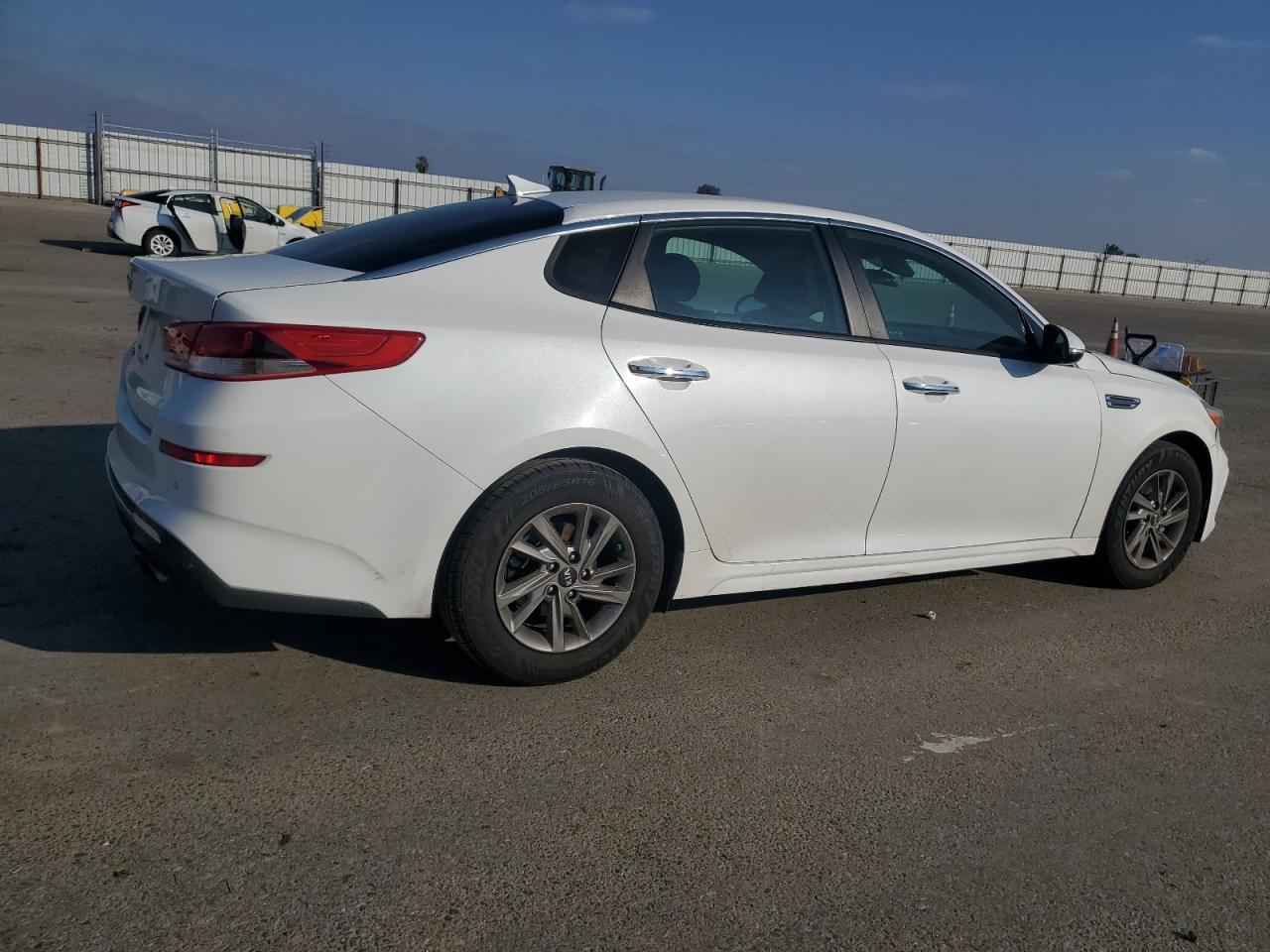 2020 Kia Optima - Image 3