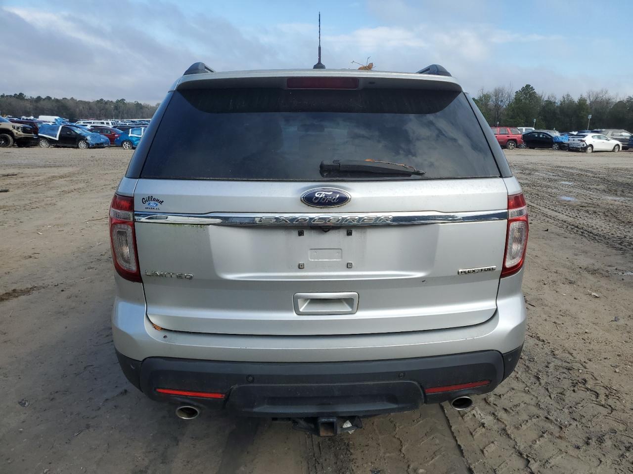 2014 Ford Explorer - Image 6