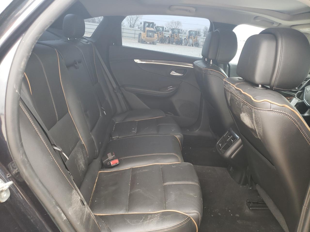 2014 Chevrolet Impala - Image 10