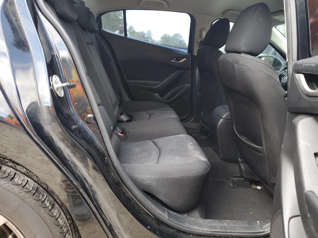 2016 Mazda 3 - Image 10
