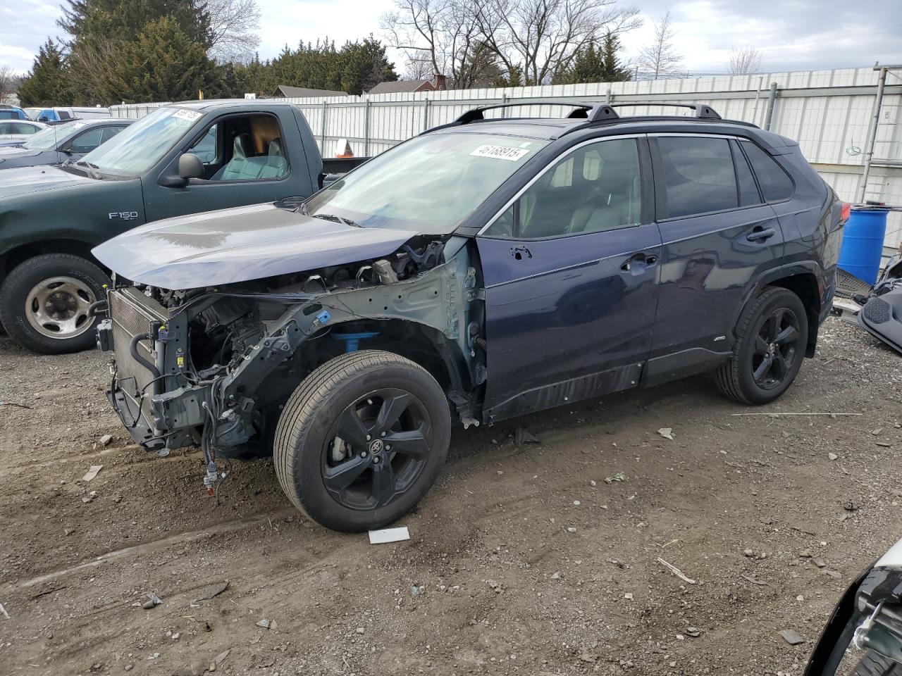 2020 Toyota RAV 4 - Image 1