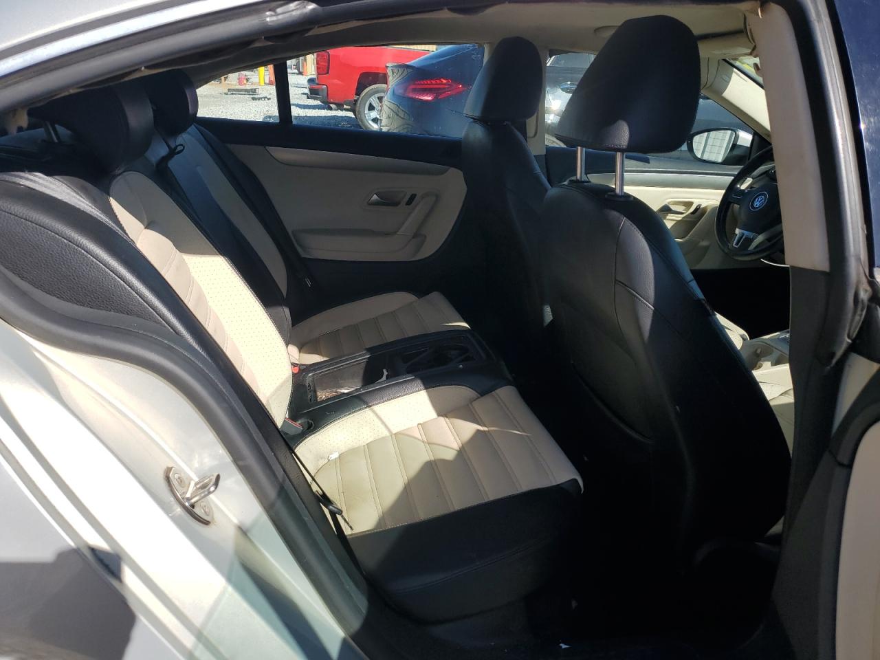 2009 Volkswagen Passat CC - Image 10