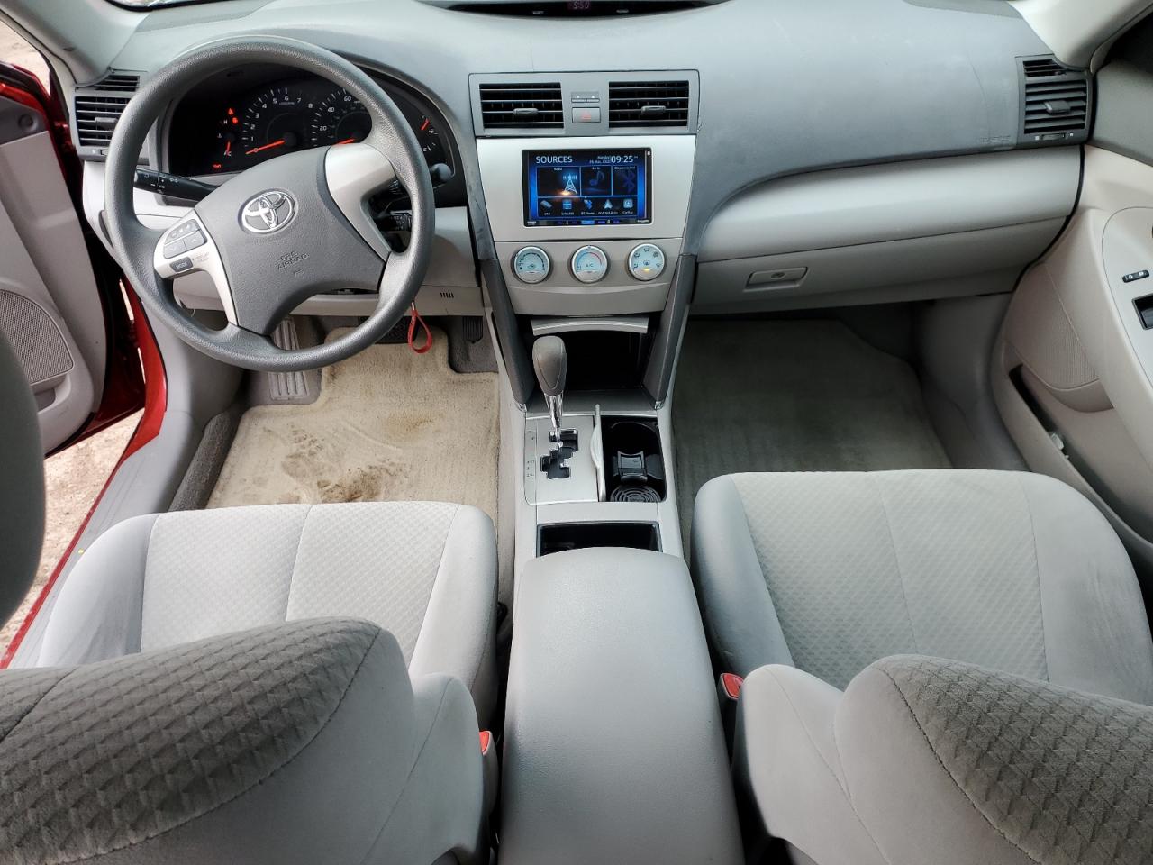 2009 Toyota Camry - Image 8
