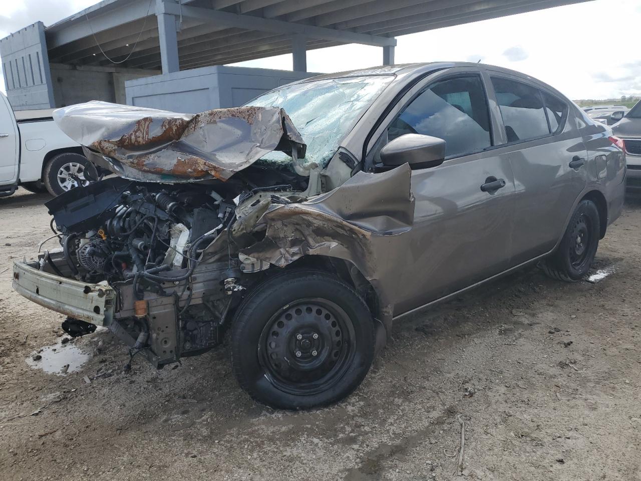 2016 Nissan Versa S на продаже в West Palm Beach, FL - Front End