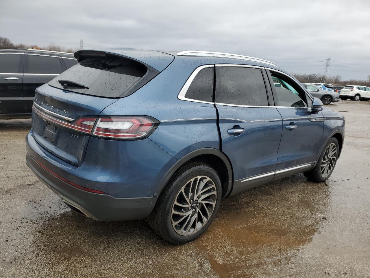 2019 Lincoln Nautilus - Image 3