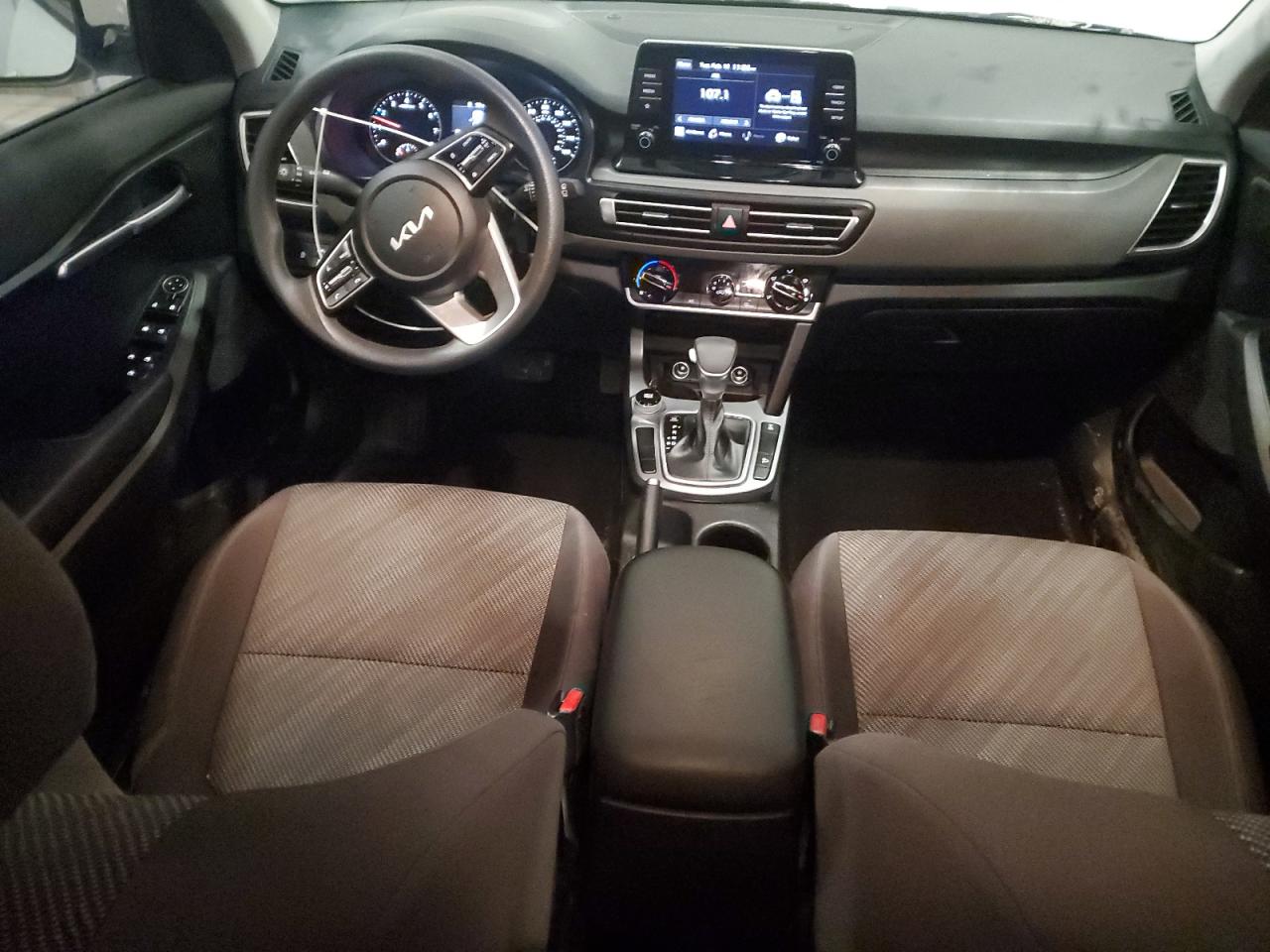 2022 Kia Seltos - Image 8