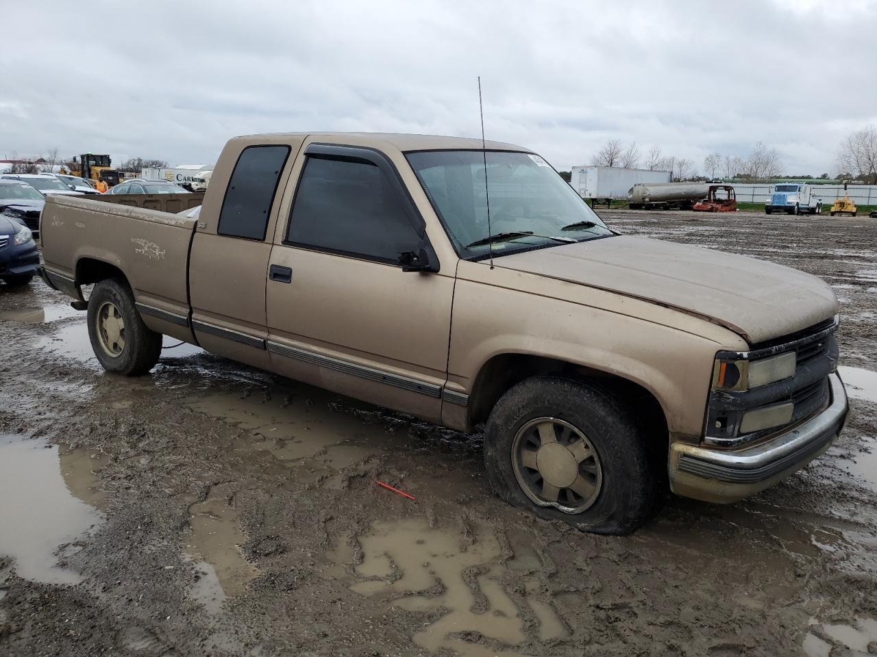 1995 Chevrolet GMT-400 - Image 4