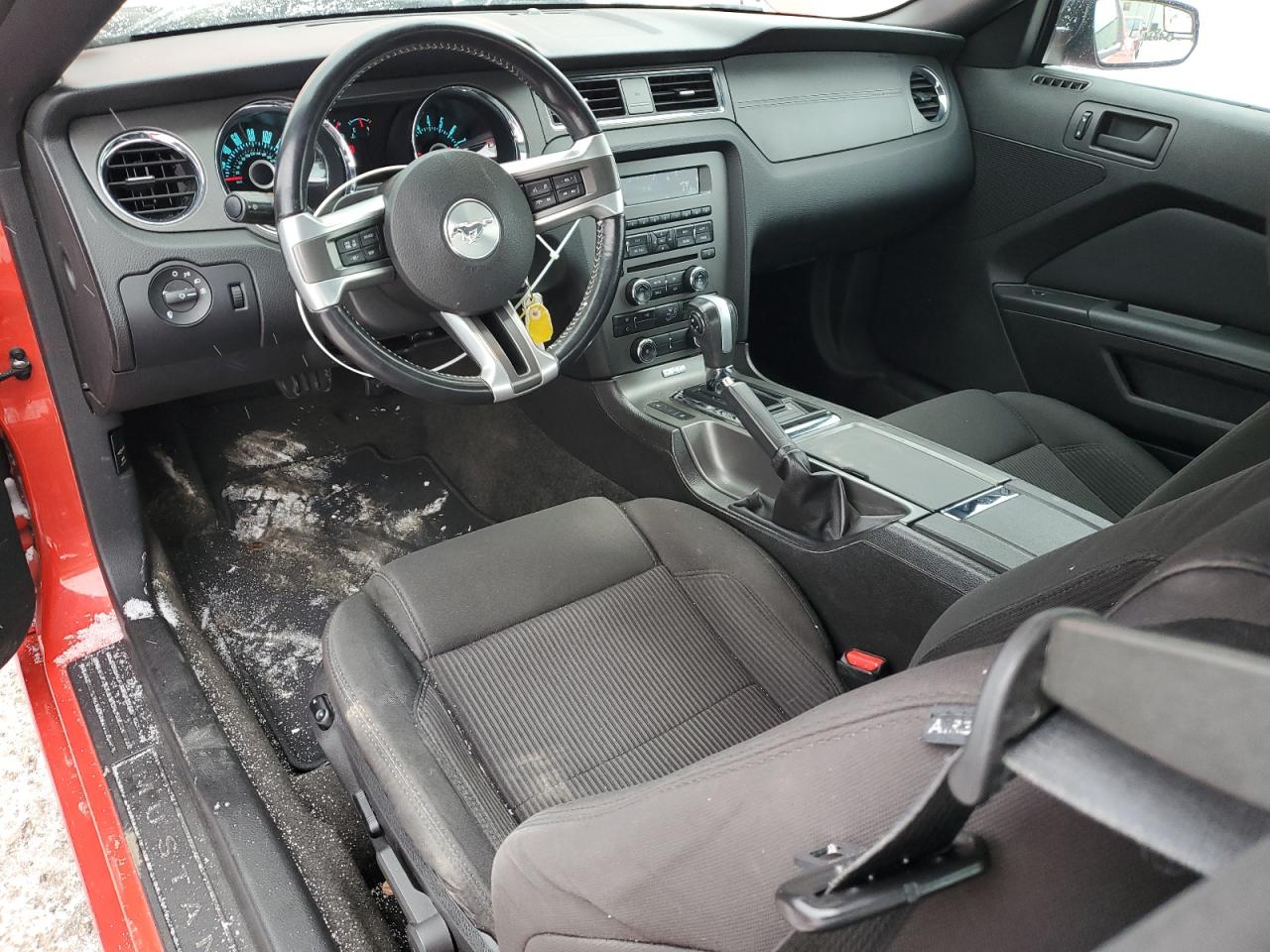 2013 Ford Mustang - Image 8