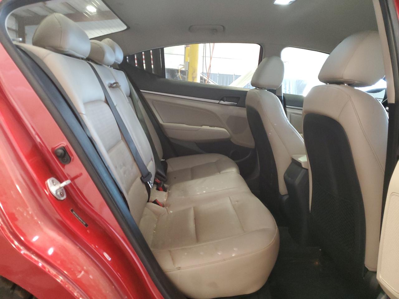 2017 Hyundai Elantra - Image 10